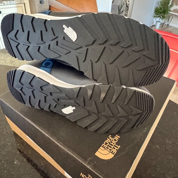 NIB - THE NORTH FACE Kids' Thermoball Pull-on Wp Boot  -  SZ 7 big kid - Picture 3 of 15